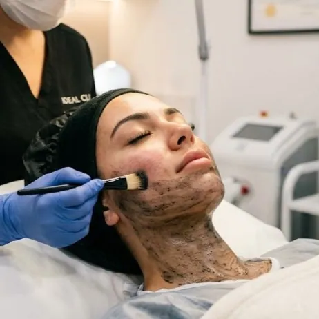 خدمات پکیج جوانسازی Velvet کلینیک زیبایی ایده‌آل